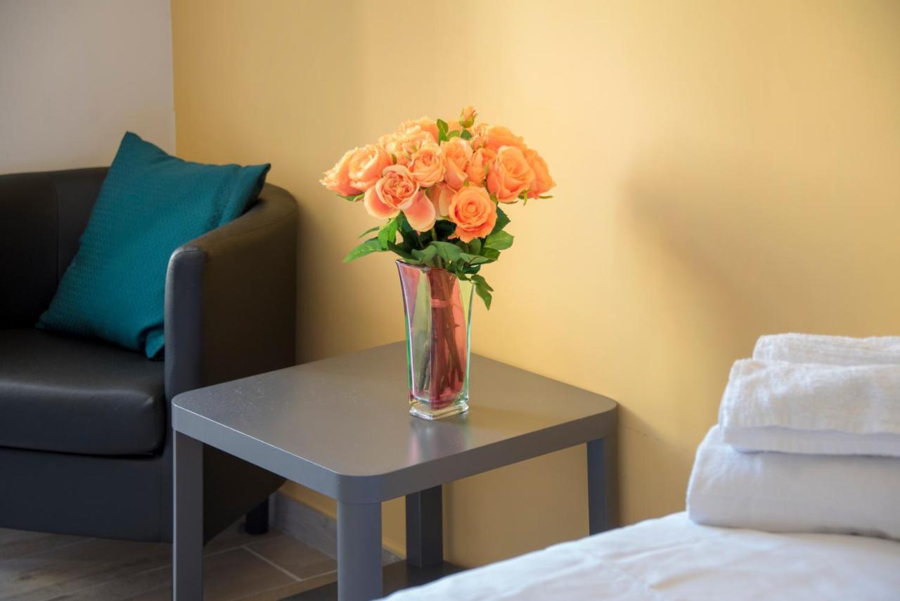 Raffaela'S Suite & Rooms Vatican Guest House روما المظهر الخارجي الصورة